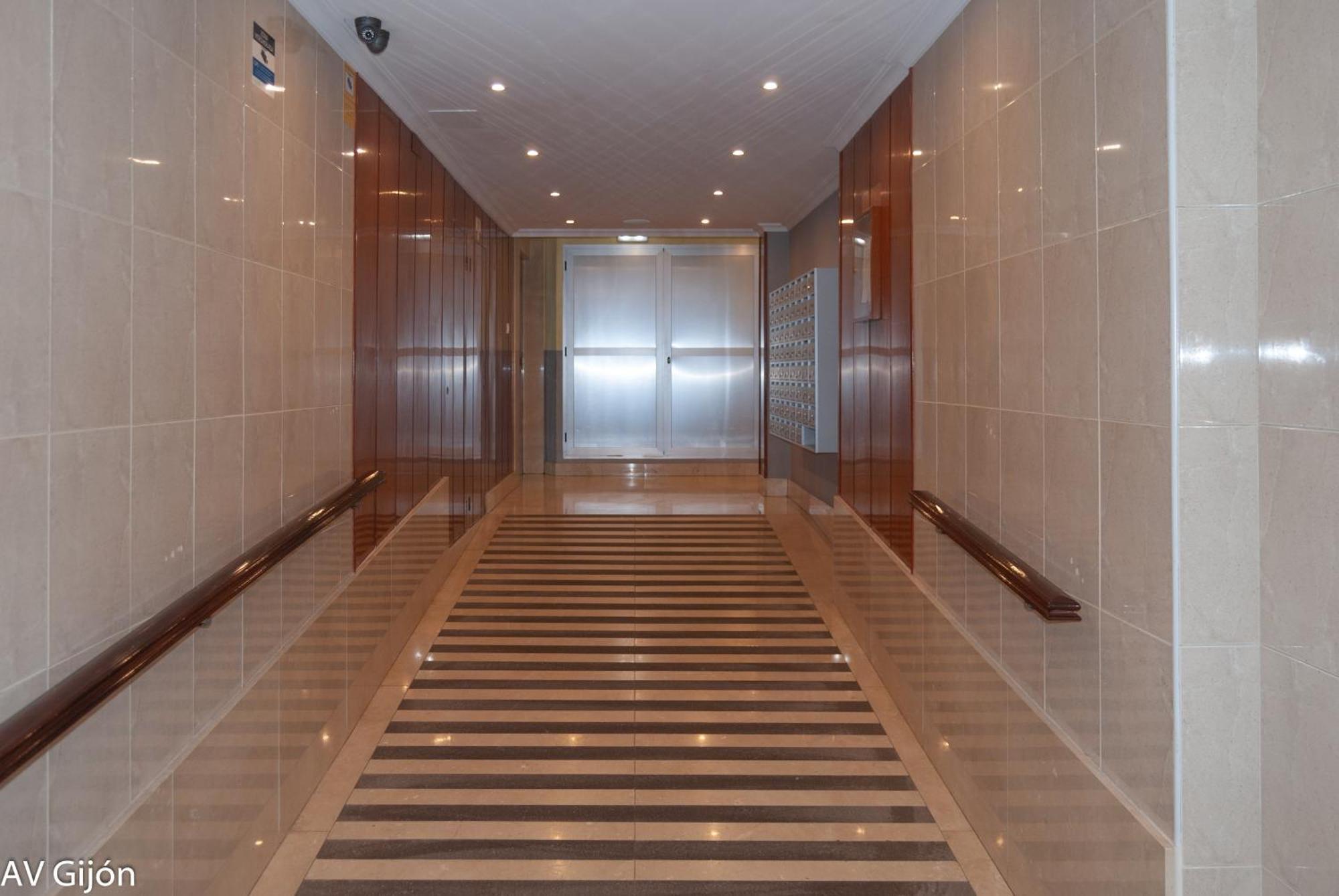 Av Premio Real 16 Apartment Хихон Екстериор снимка