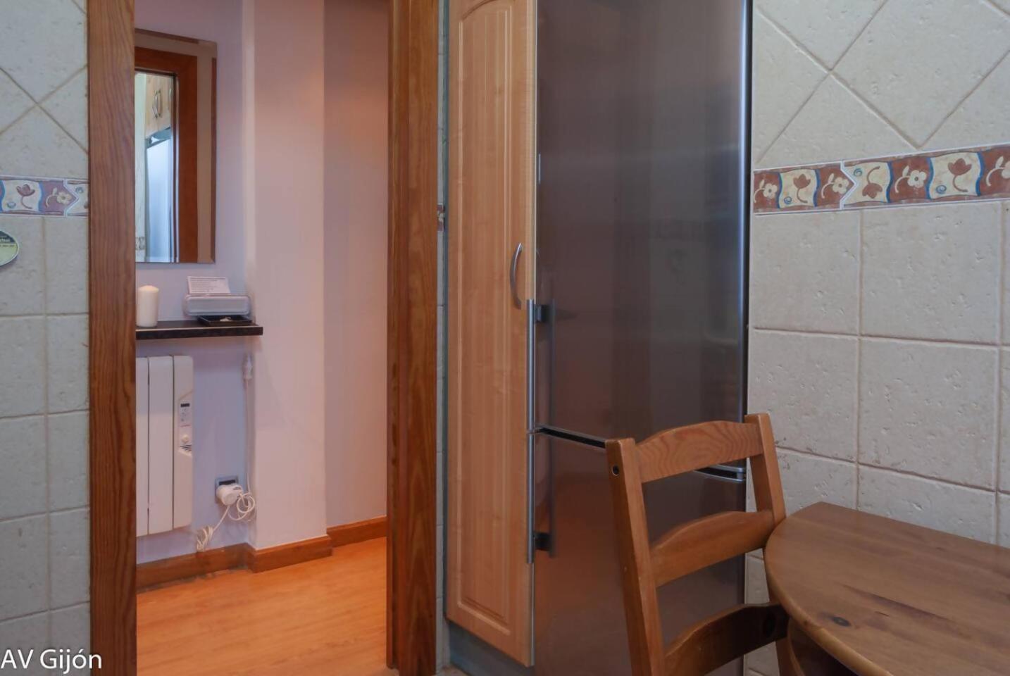 Av Premio Real 16 Apartment Хихон Екстериор снимка
