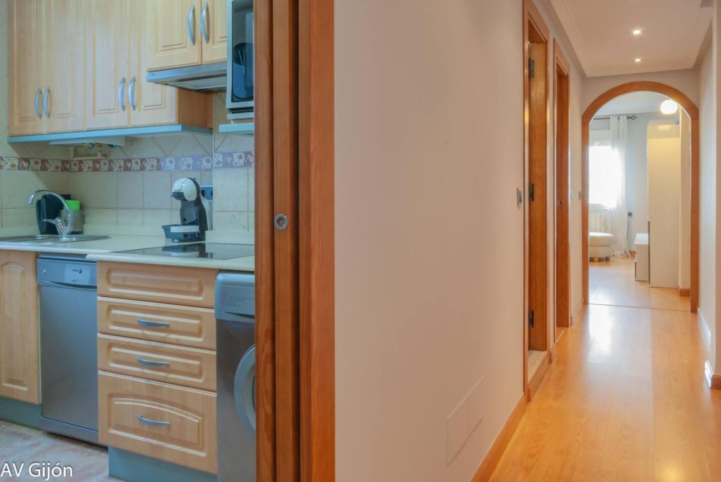 Av Premio Real 16 Apartment Хихон Екстериор снимка